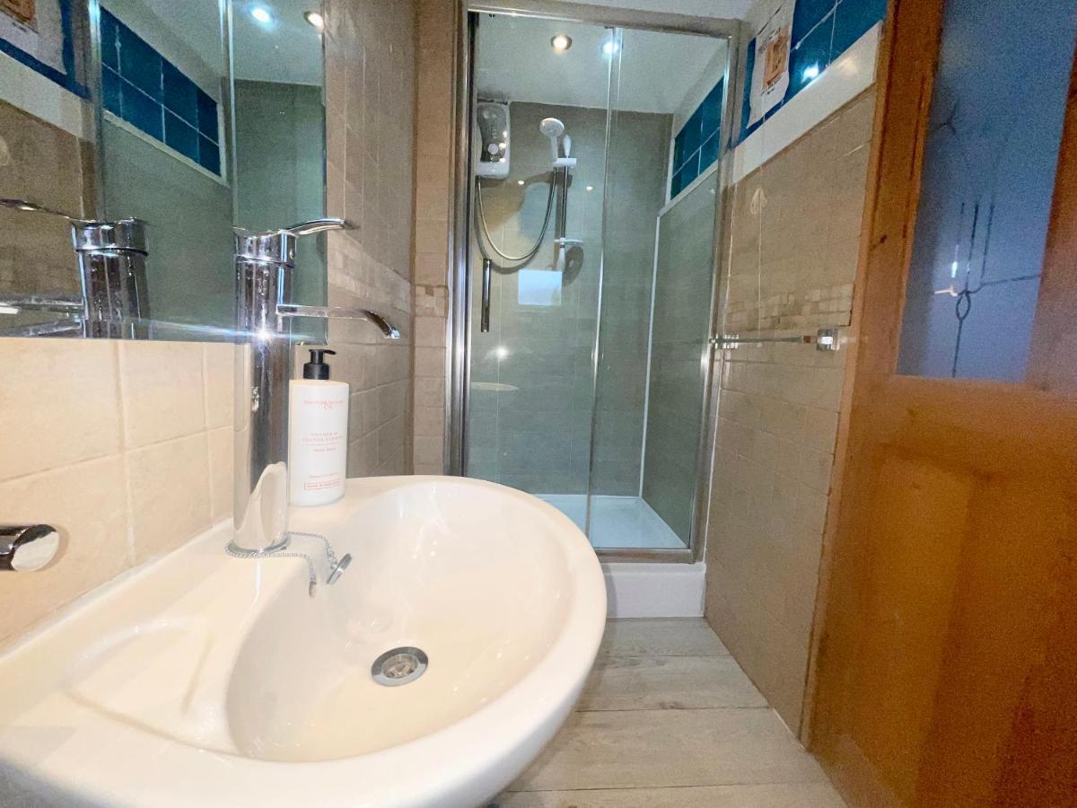 Tanygrisiau Zip Cottage Sleeps 2-3 Climb Snowdon Zip World מראה חיצוני תמונה